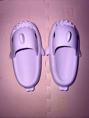 Lavender Purple Shark Slides (Fits Women's Sizes 7-10)